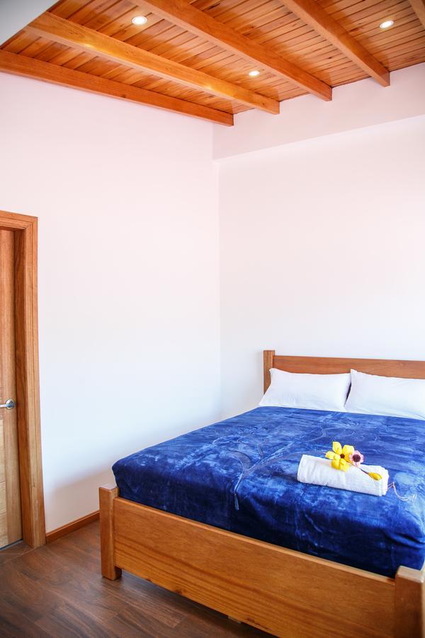 Community Hostel Alausi Luaran gambar