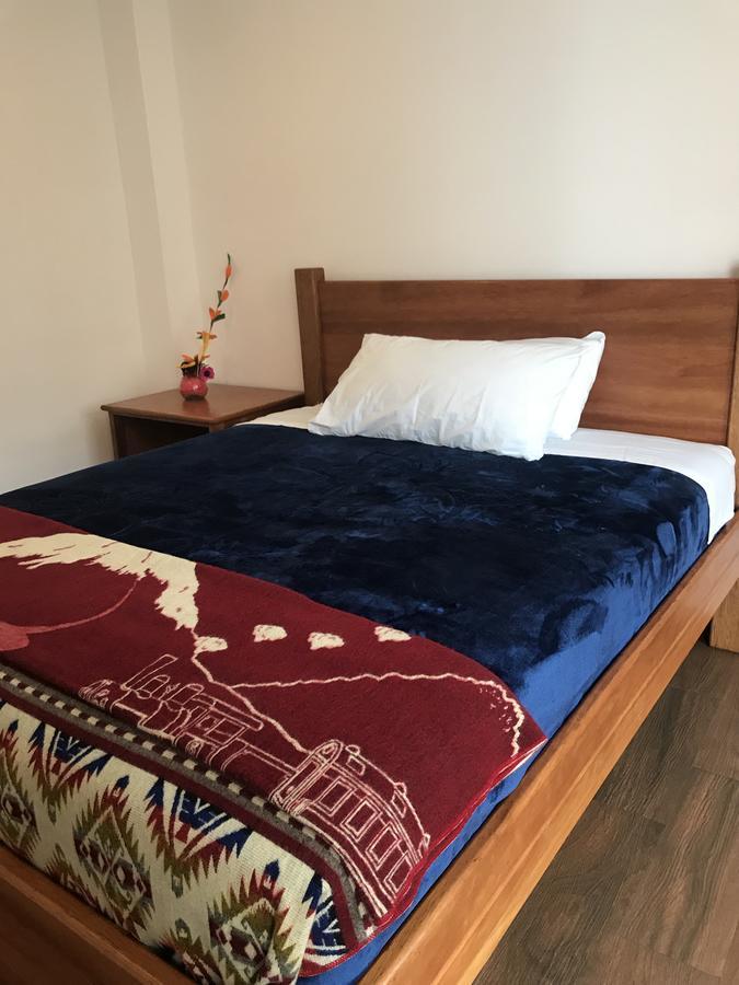 Community Hostel Alausi Luaran gambar