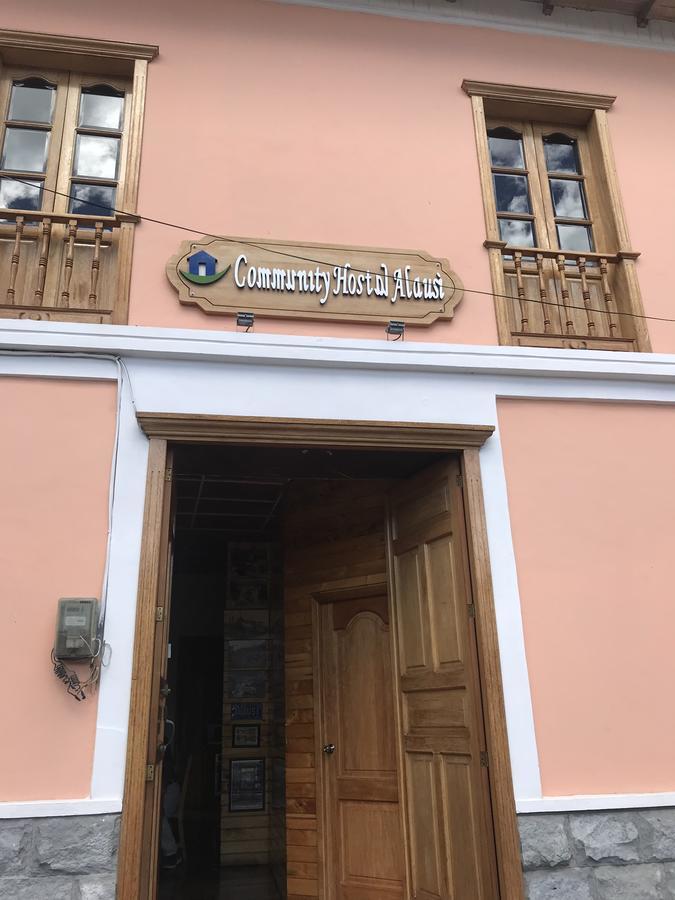 Community Hostel Alausi Luaran gambar