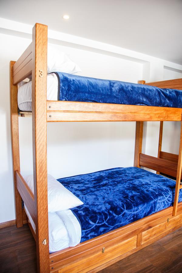 Community Hostel Alausi Luaran gambar